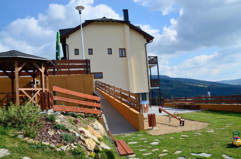 Hotel Penzion Na Vrsku Branná Exterior foto