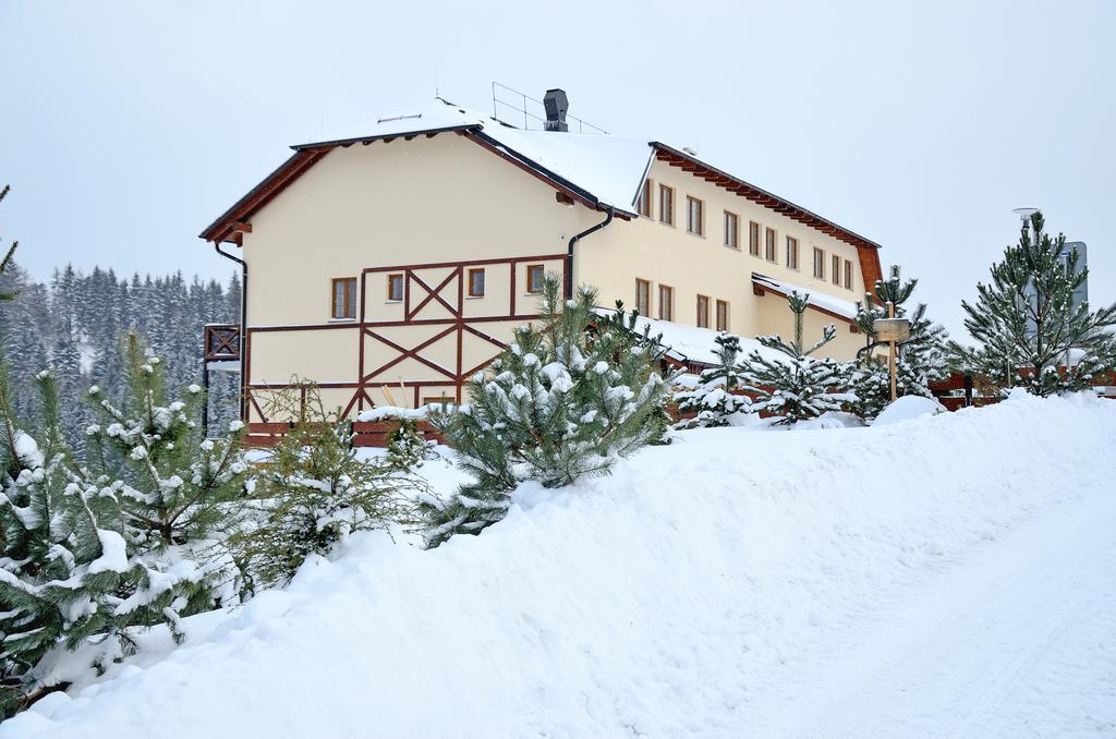 Hotel Penzion Na Vrsku Branná Exterior foto