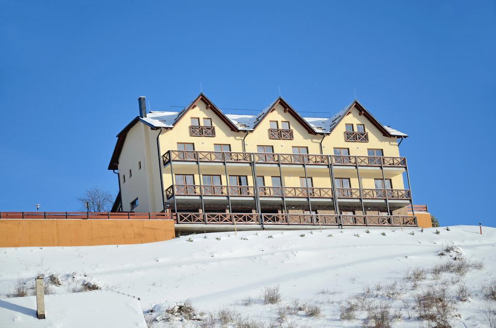 Hotel Penzion Na Vrsku Branná Exterior foto